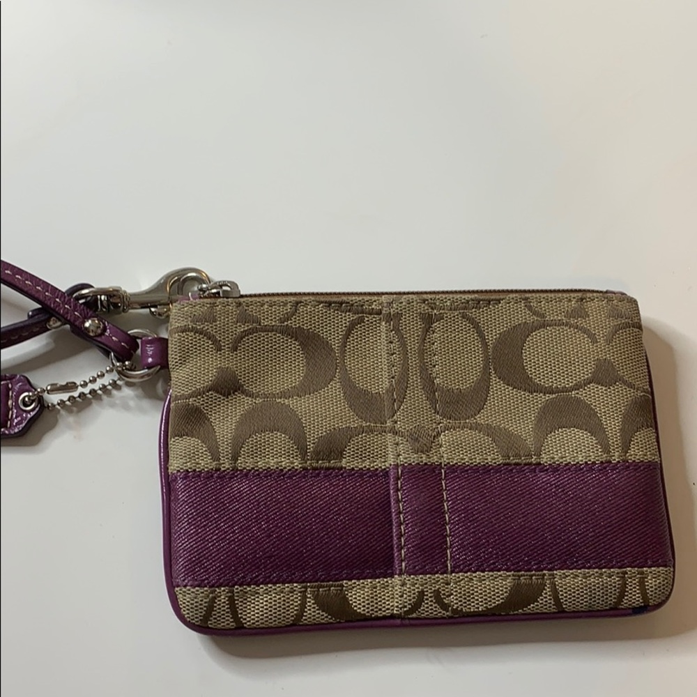 coach wristlet